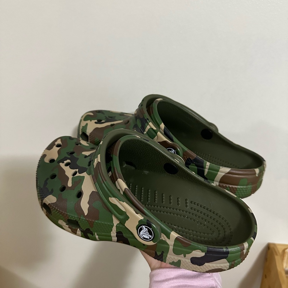 Women’s Camouflage Crocs
